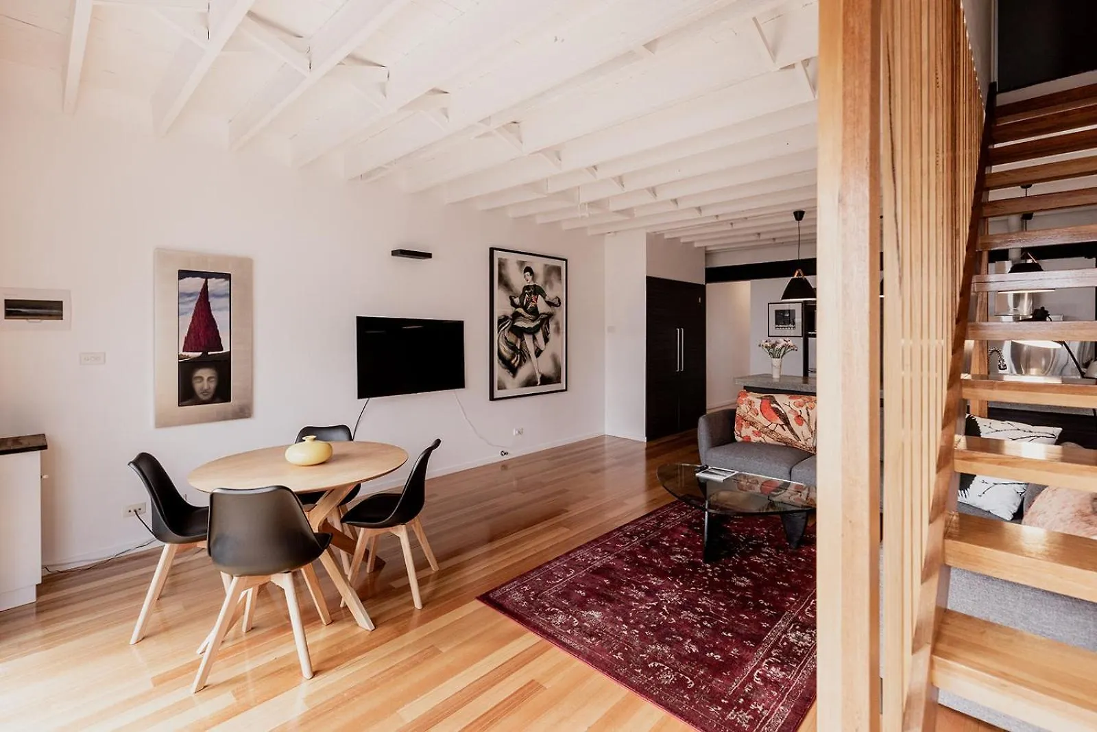 דירות Boutique Warehouse Living In West הובארט