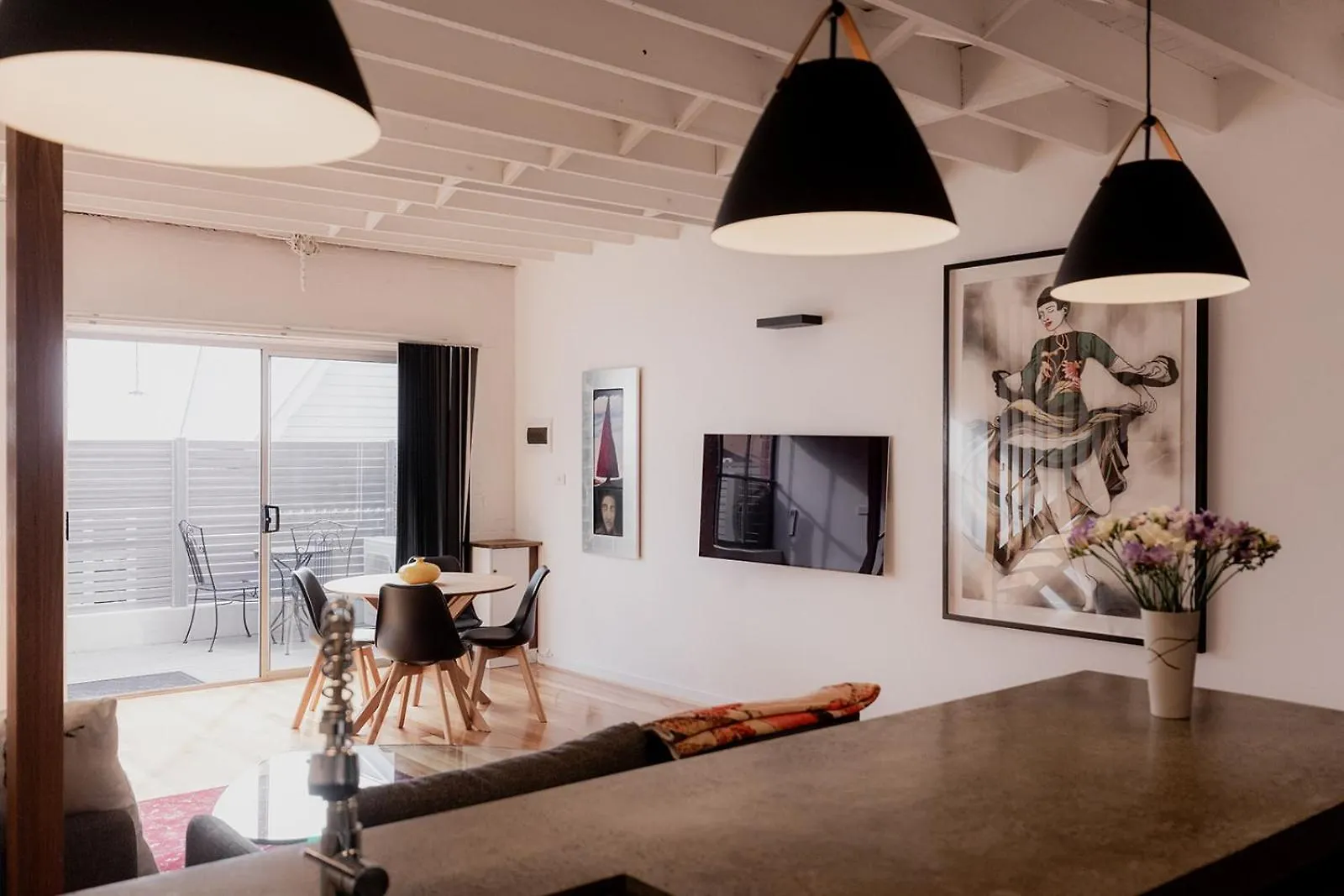 דירות Boutique Warehouse Living In West הובארט