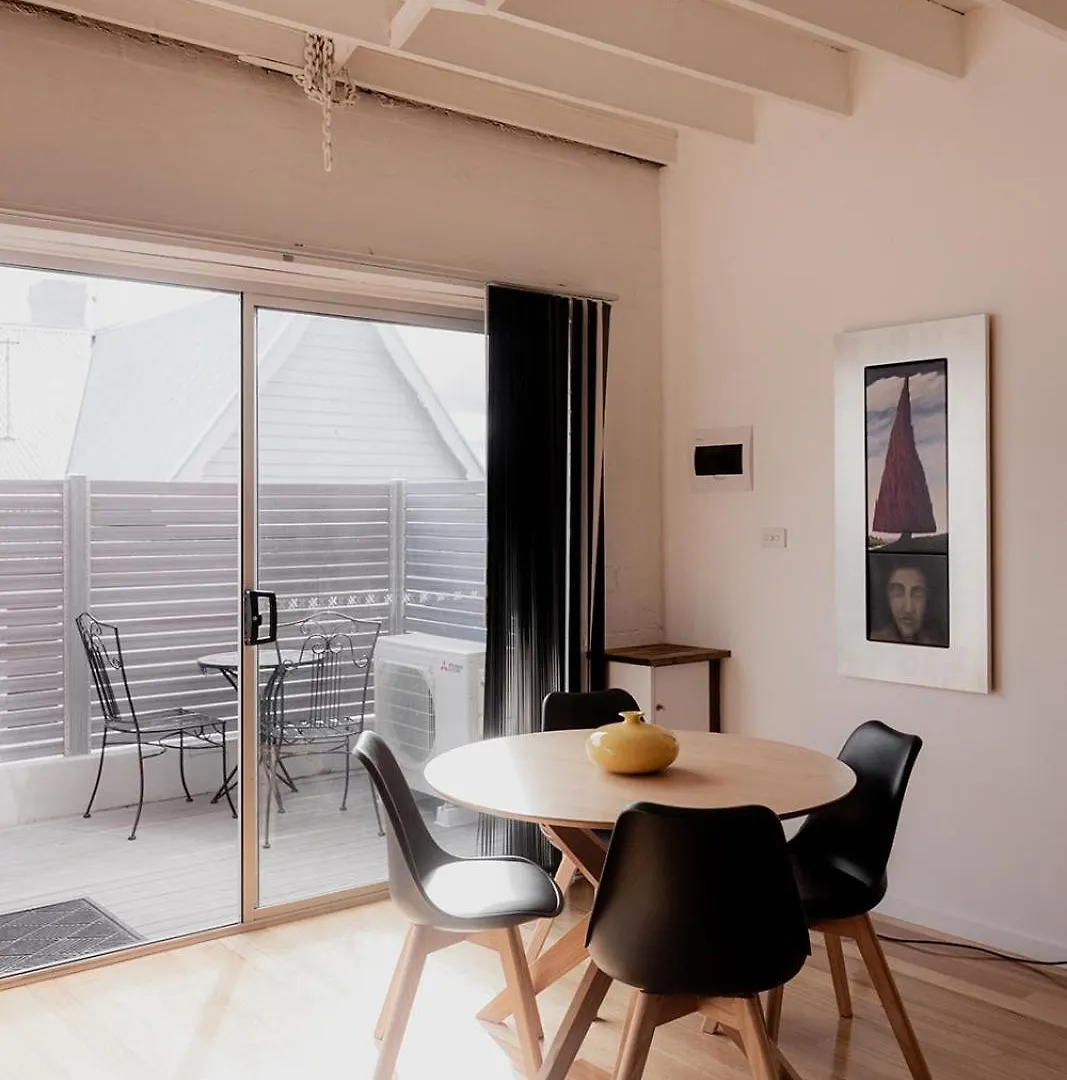 דירות Boutique Warehouse Living In West הובארט אוסטרליה